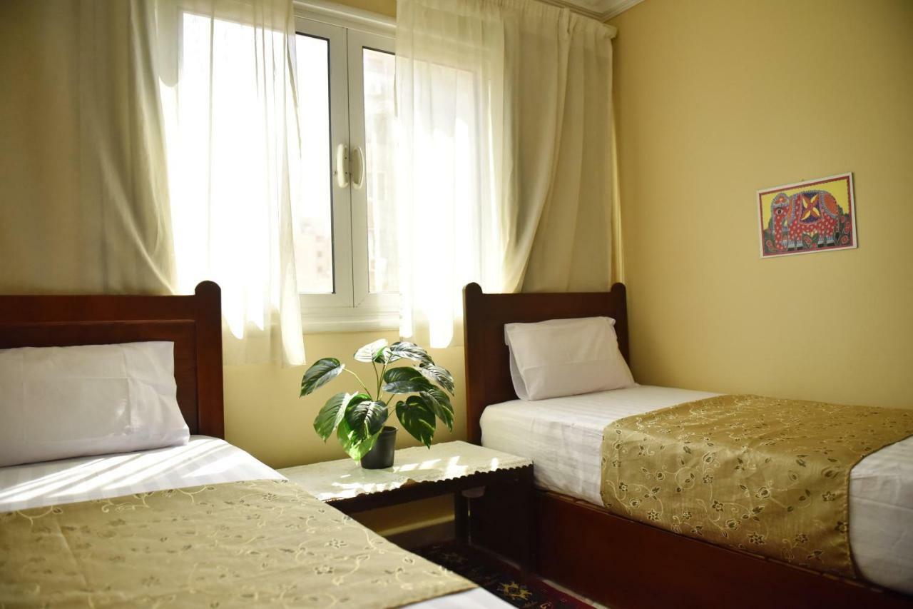 Two-Bedroom Apartment At Mohamed Farid Street Cairo Ngoại thất bức ảnh