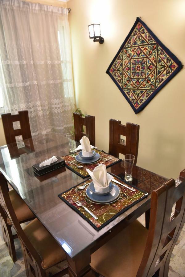 Two-Bedroom Apartment At Mohamed Farid Street Cairo Ngoại thất bức ảnh