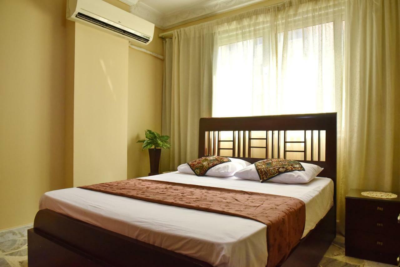 Two-Bedroom Apartment At Mohamed Farid Street Cairo Ngoại thất bức ảnh